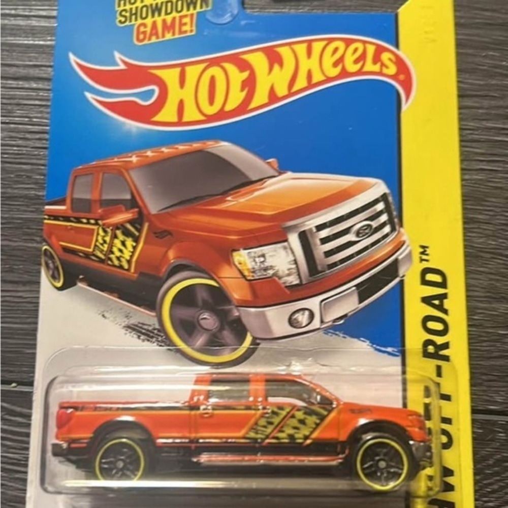 Hot Wheels HW Off-Road 2009 Ford F-150 137/250 Orange